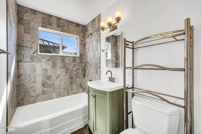 Building Photo - 2607 N 51st St