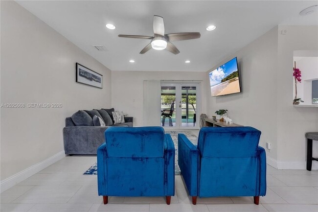 Building Photo - 9501 E Palmetto Club Ln