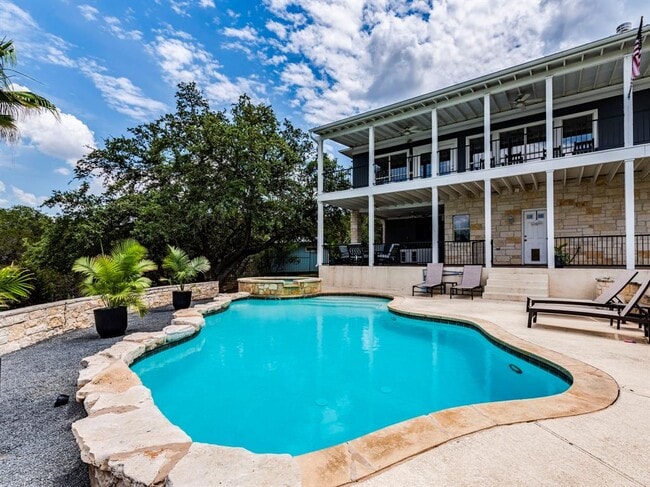 Building Photo - 22401 Briarview Dr