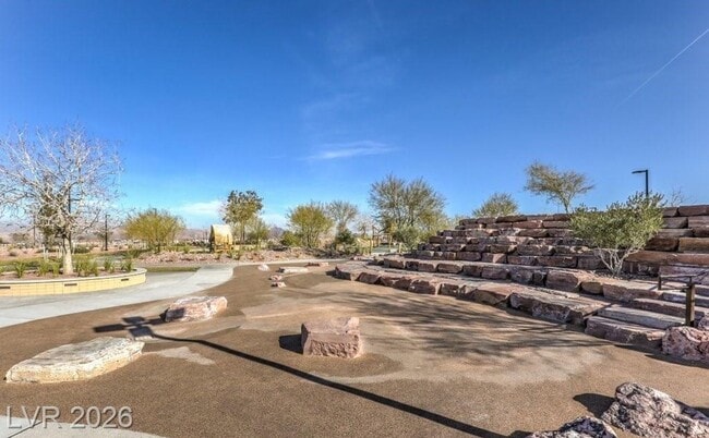 Building Photo - Spacious Henderson Townhome with Balconies and Resort Amenities