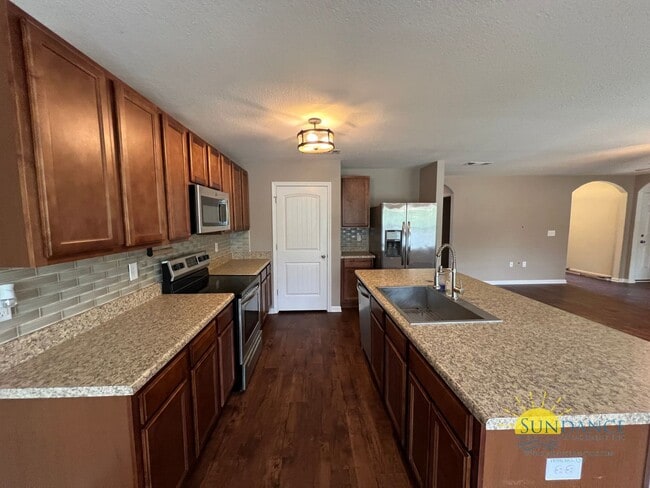 Building Photo - Exquisite 3 Bedroom Home in Partridge Hill...