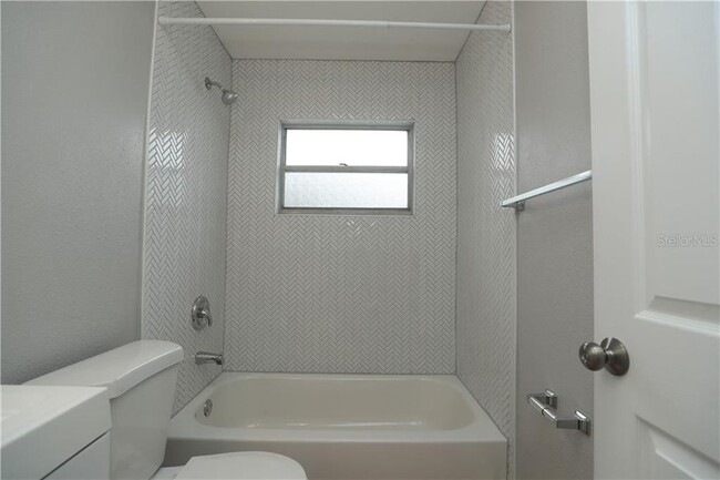 Building Photo - 1643 W Orangecrest Ave