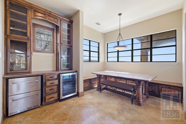 Building Photo - 8205 Asmara Ct