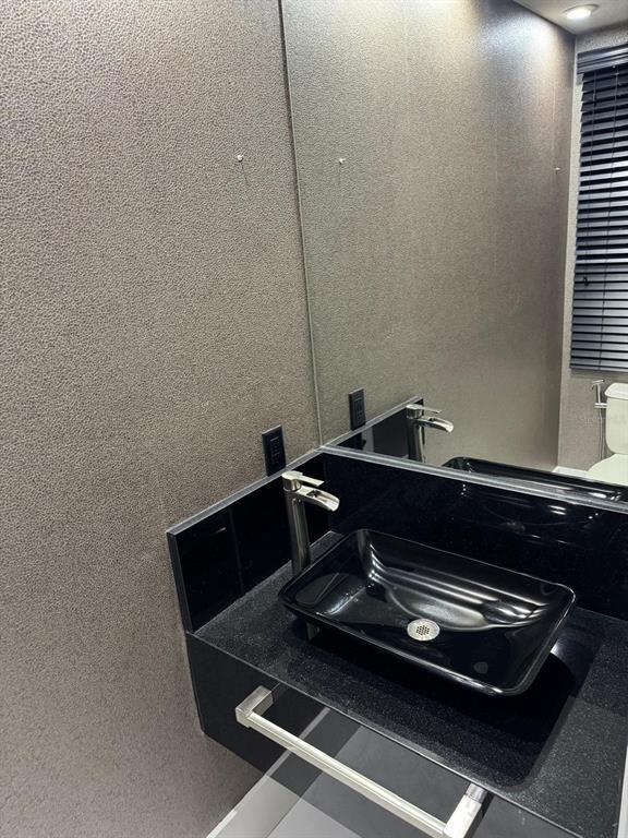 Building Photo - 2091 Bent Grass Ave