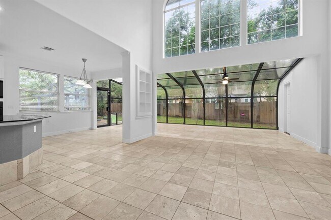 Building Photo - 2303 El Sol Dr