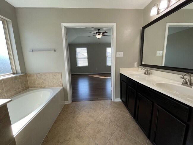 Building Photo - 20714 Keegans Ledge Ln