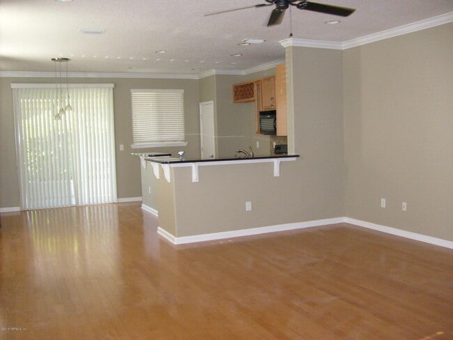 Building Photo - 8853 Shell Island Dr