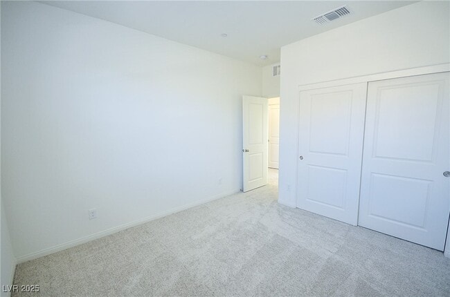 Building Photo - 552 Parkwind Ln