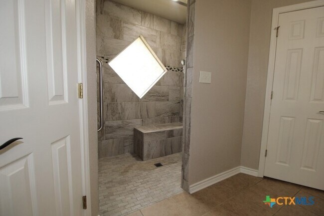 Building Photo - 603 Mustang Trail