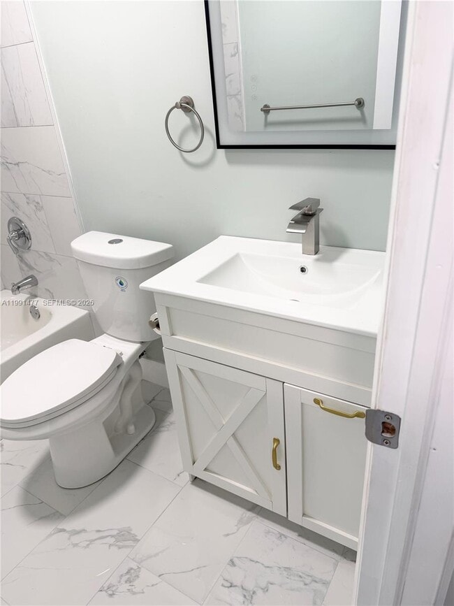 Building Photo - 804 SW 73rd Ave