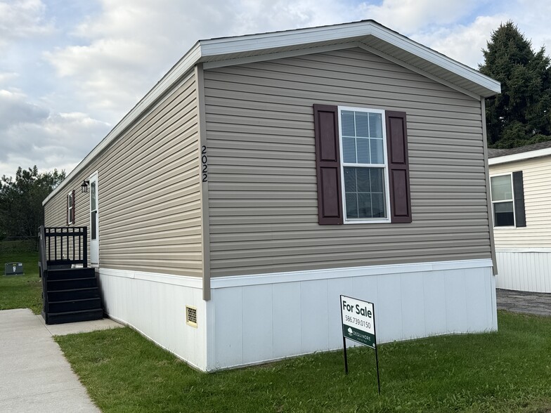 Building Photo - 2022 Marmoor Dr