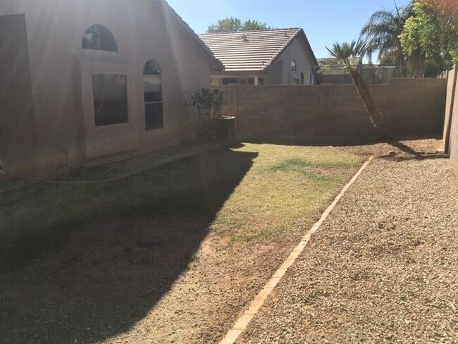 Building Photo - 3-bedroom remodeled in East Mesa