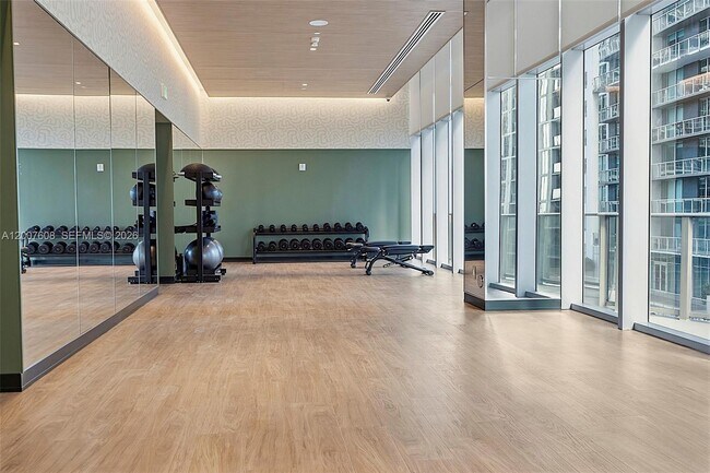 Building Photo - 77 SE 5th St