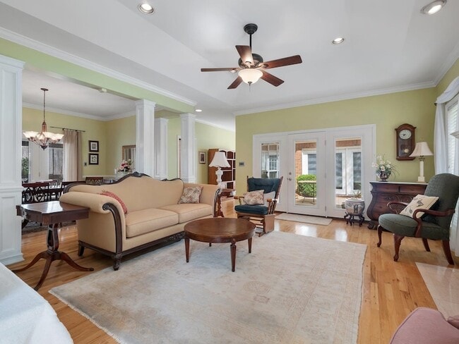 Building Photo - 4012 Dutchess Ct