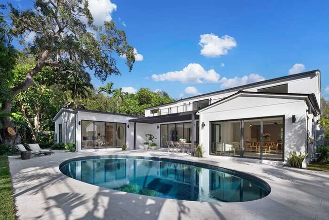 Building Photo - Casa Del Cielo- Pool, Design and Privacy