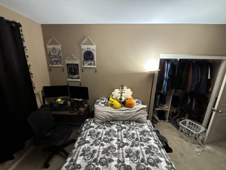 Building Photo - 12668 Chapman Ave