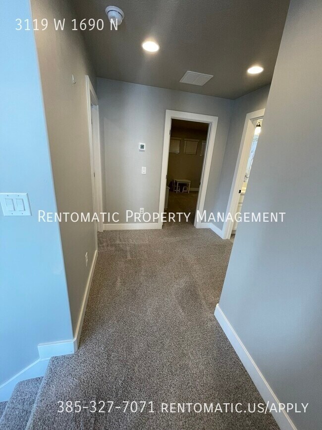Building Photo - 3119 W 1690 N