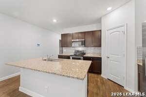 Building Photo - 829 Margay Lp