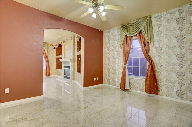 Building Photo - 2707 Sterling Fields Dr