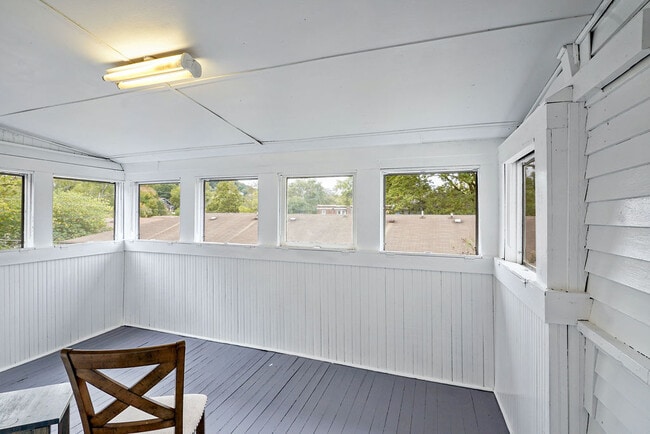 Building Photo - 1402 17th St S