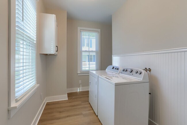 Building Photo - 1232 Lafayette St