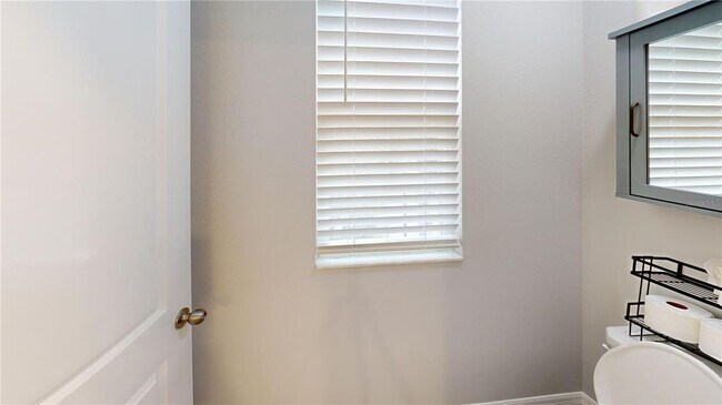 Building Photo - 17034 Yellow Pine St