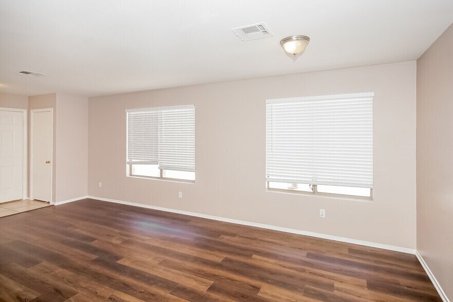 Building Photo - 4756 Julesburg Dr