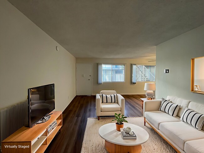 Building Photo - 308 W Queen St