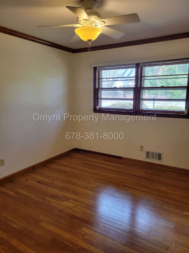 Building Photo - Charming 4 Bedroom Home in Brookhaven!