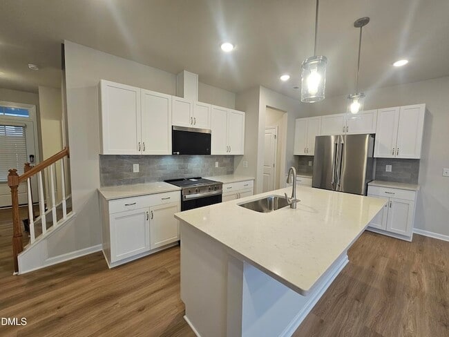 Building Photo - 111 Siebold St