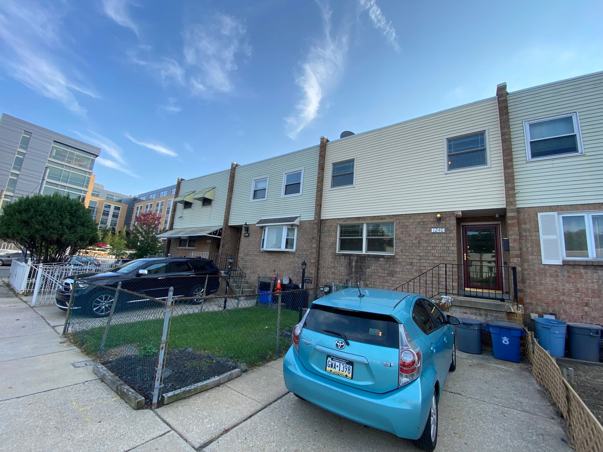 Building Photo - 1240 S Melville St