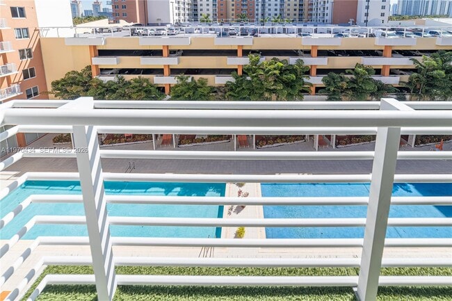 Building Photo - 2775 NE 187th St