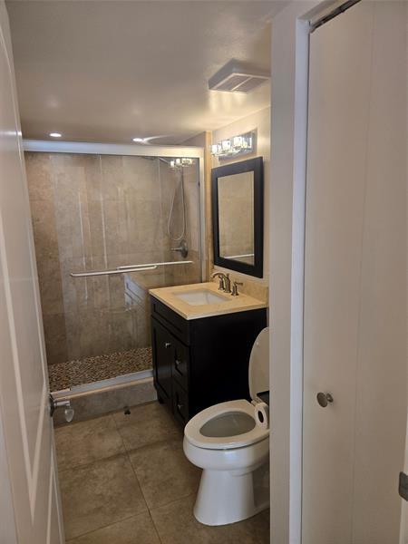 Building Photo - 6323 La Costa Dr