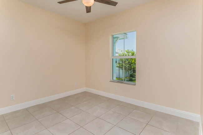 Building Photo - 1857 Spoonbill Ct