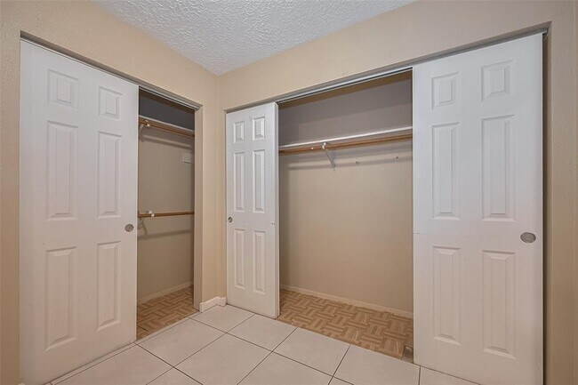 Building Photo - 13126 Kingsmill Dr