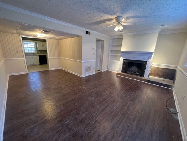 Building Photo - 2 Bed 2.5 Bath Condo