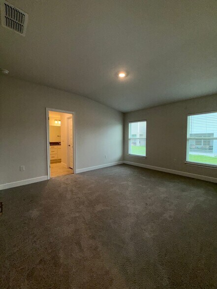 Building Photo - 36132 Trinity Glade Rd