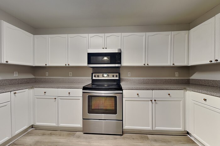 Building Photo - 2521 Mulberry Pond Dr