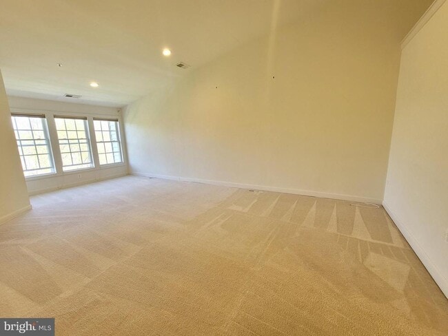 Building Photo - 1509 Rutland Way