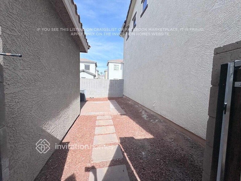 Building Photo - 545 N Ranger Trail