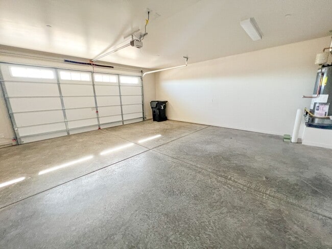 Building Photo - 1496 Sangria Dr