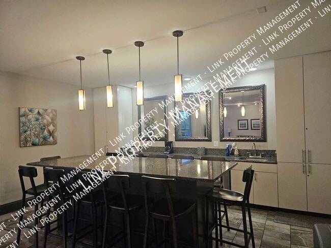 Building Photo - 1131 Stringers Ridge Rd