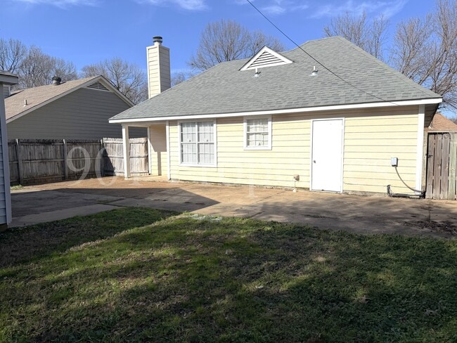 Building Photo - 7001 Presmond Rd