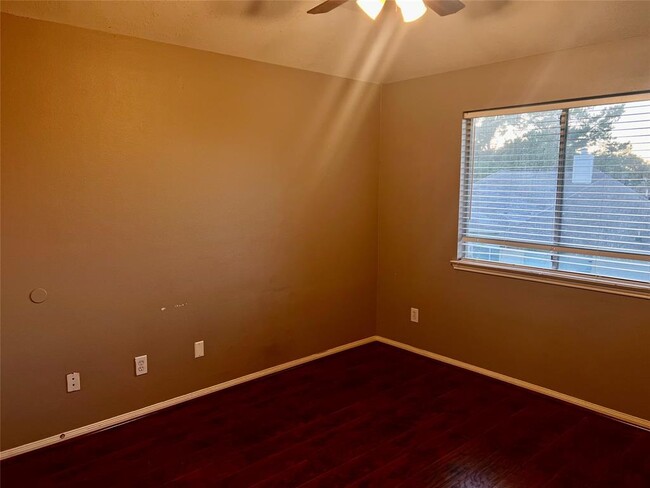 Building Photo - 18410 Green Cypress Ct