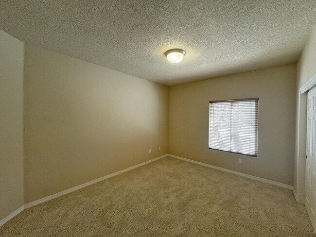 Building Photo - 4319 Summer Hill Ln NW
