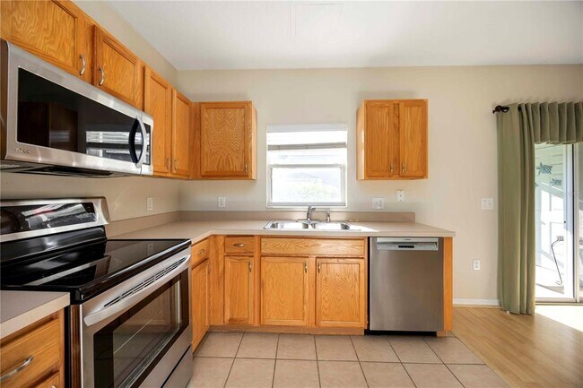 Building Photo - 6235 Flagfish Ct