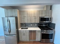 Building Photo - 28-6-28-21 21st St