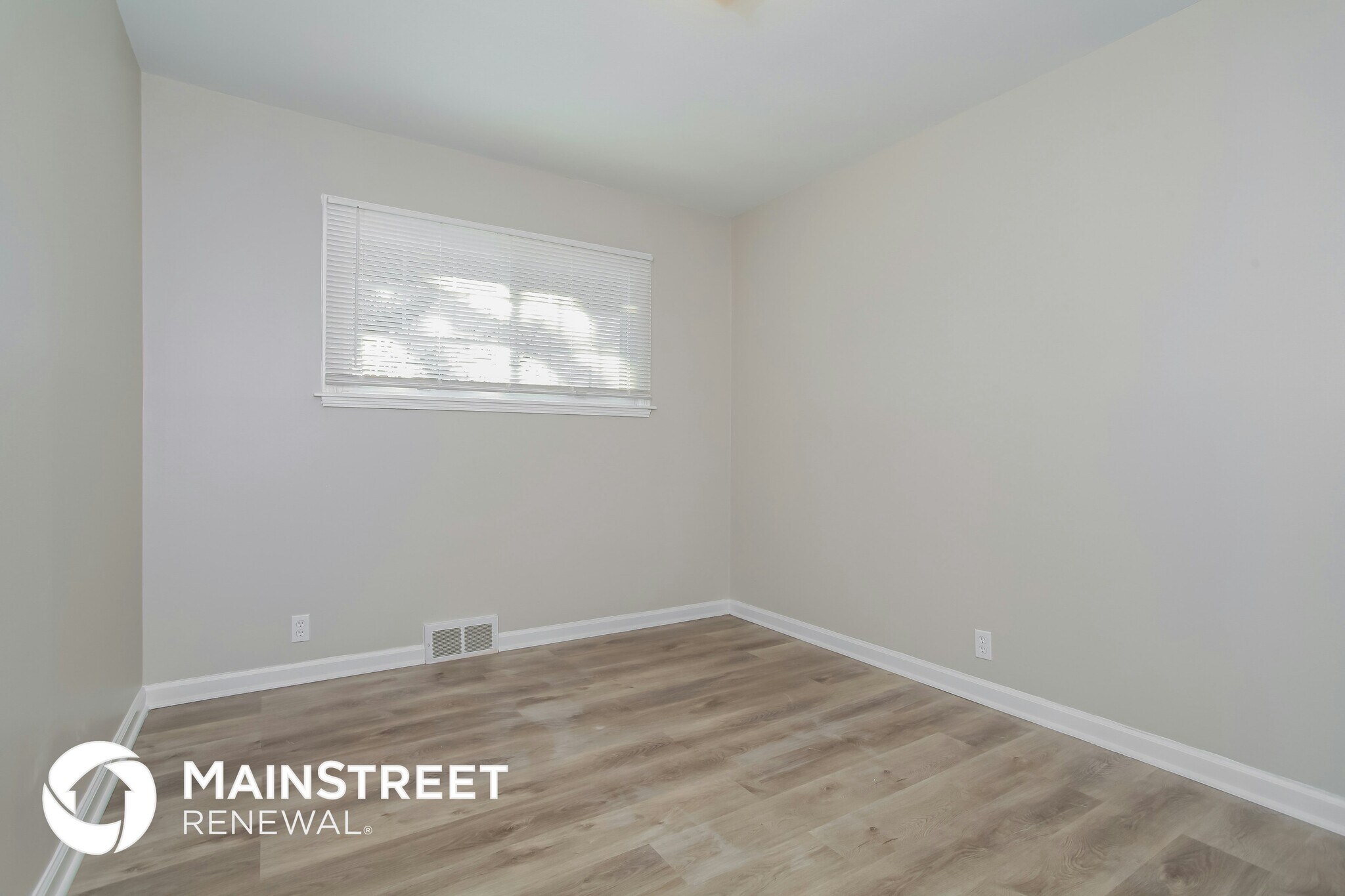 Building Photo - 8654 Tralee Ct