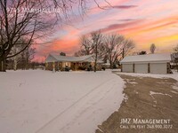 Building Photo - Welcome to this beautiful and cozy 3 bedro...