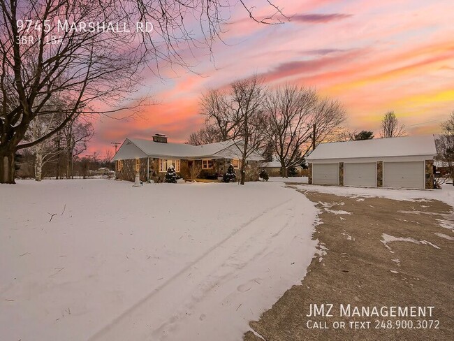 Primary Photo - Welcome to this beautiful and cozy 3 bedro...